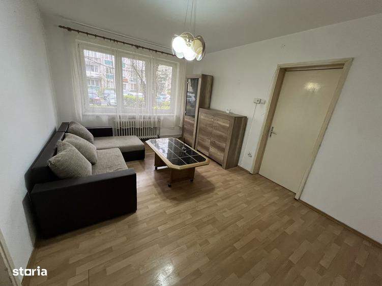INCHIRIEZ apartament 2 camere semidecomandat,zona Centrala - 5