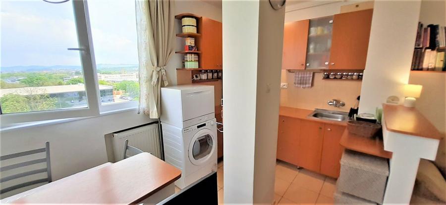 INCHIRIEZ apartament 1 CAMERA 250 E - 1