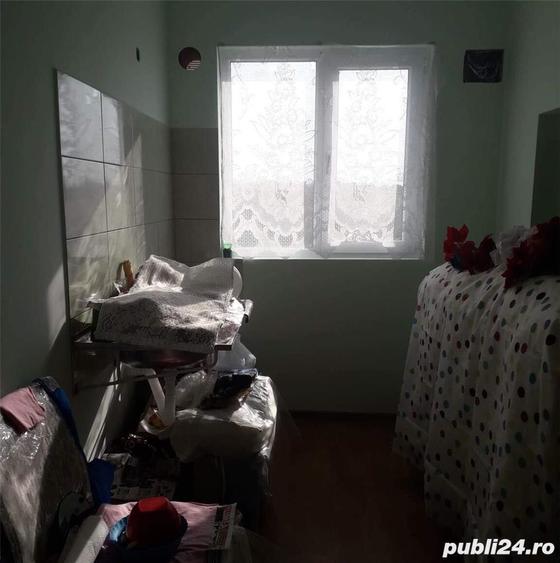 Vand casa ?i teren - 2