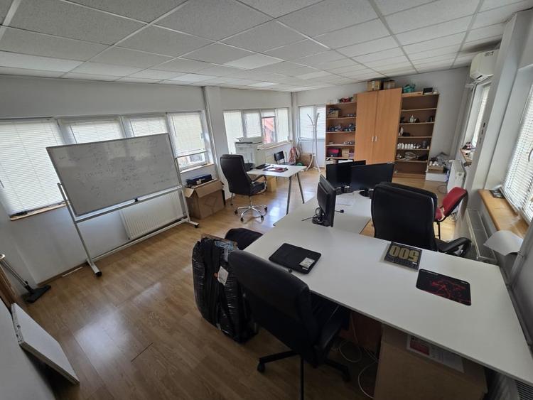 Casa la curte individuala Sector 4 (M Eroii Revolutiei) - 7