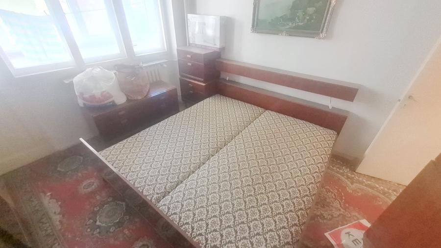 Vanzare apartament 3 trei camere  decomandat -Colentina  ,Aleea SinaiaA - 1