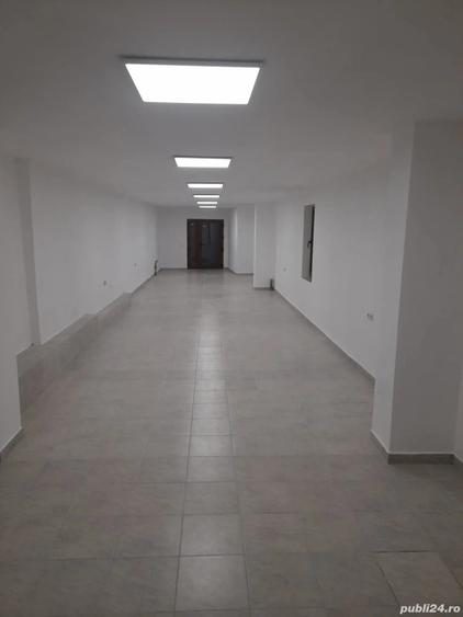 Inchiriez spatiu comercial pentru ori ce tip de activitate se poate folosi atat ca spatiu comercial - 1