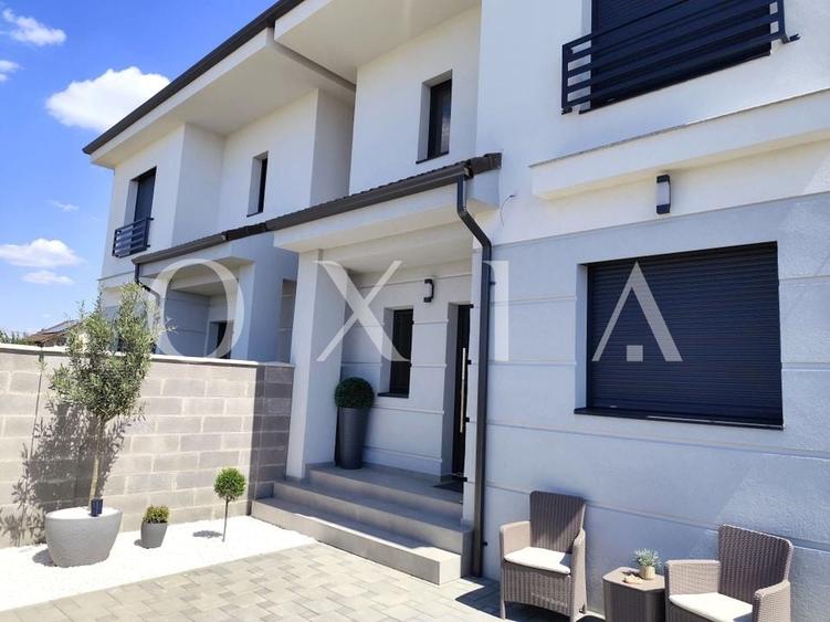 AX1143 Chisoda, 1/2 Duplex Unit Prin Camera Tehnica - 2