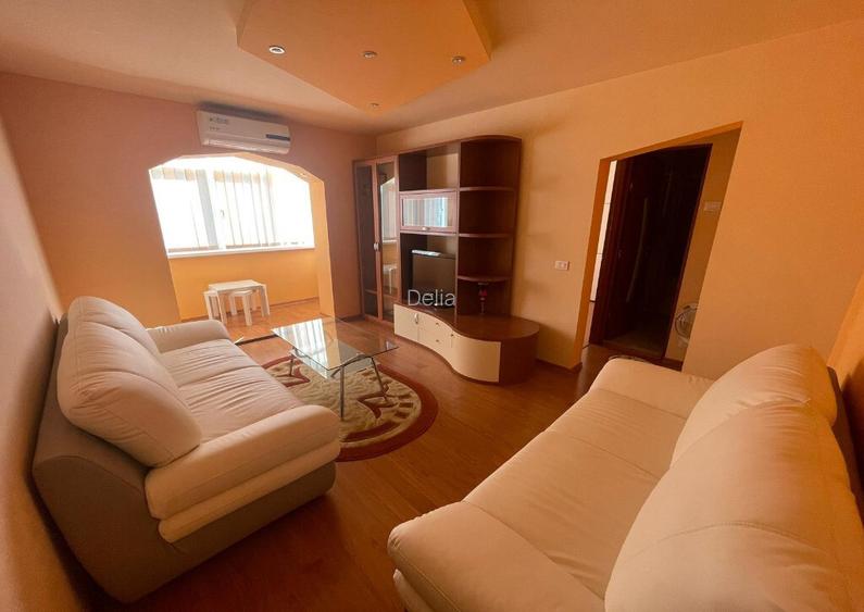 Apartament cu 2 camere semidecomandat str. Garofitei Apartament cu 2 camere semidecomandat str. Garofitei