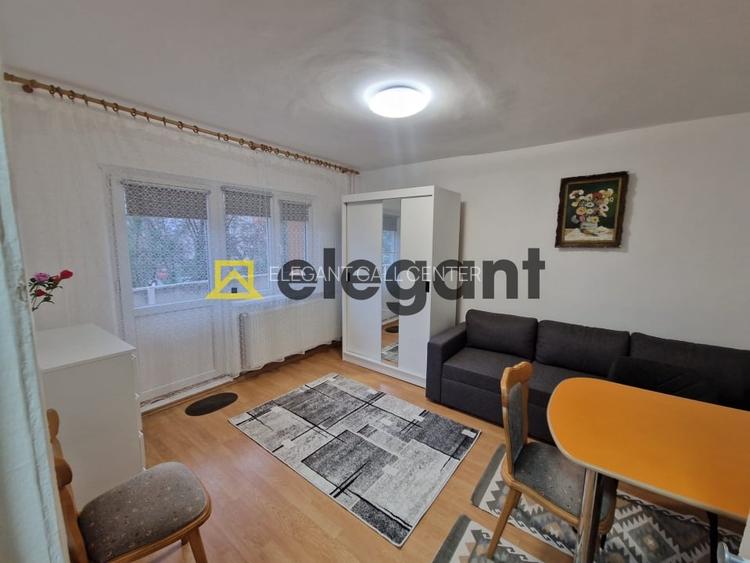 Garsoniera decomandata, etaj 1, centrala, Brazda-Spiru Haret