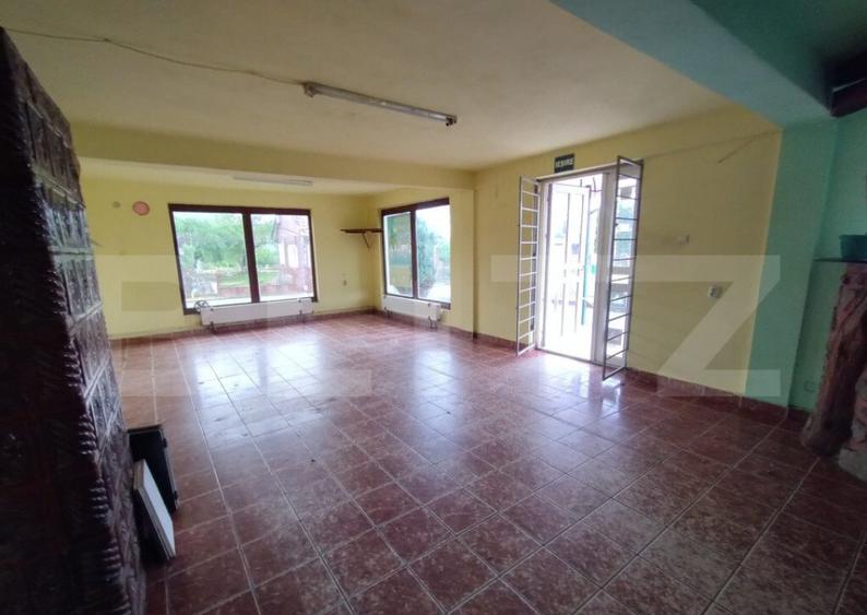 Casa, 5 camere,200 mp,800 mp teren,pretabil business,13 km d - 15