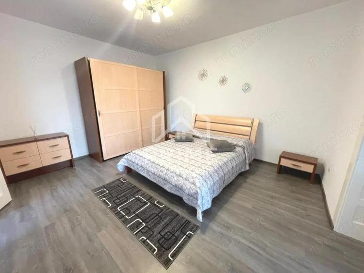 Casa spa?ioasa cu teren generos | 2 fronturi stradale | Zona Centrala - 1