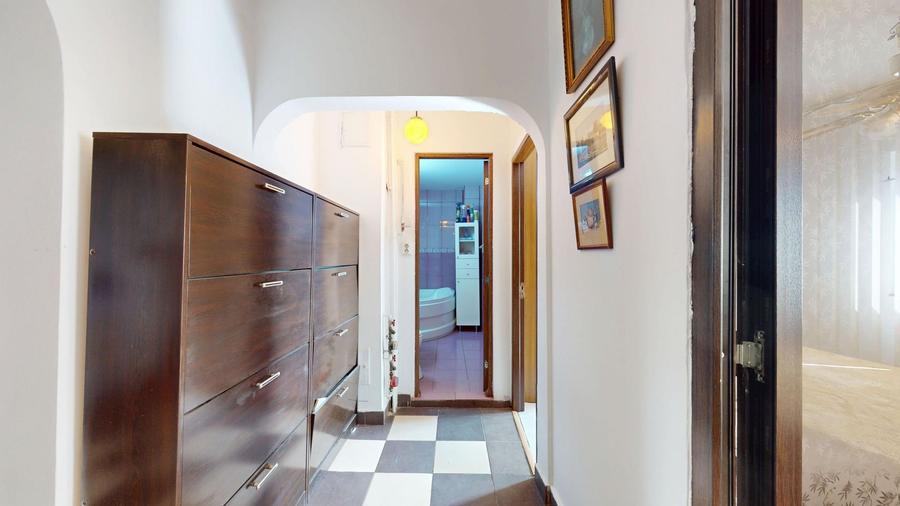 13 SEPTEMBRIE - Sebastian | 4 camere Bloc 1989 etaj 6/8 - 13