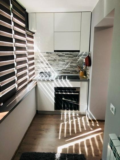 Apartament cu 3 camere, decomandat, zona Nicolina - 11