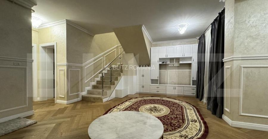 Apartament de 4 camere pe 2 niveluri, curte, 2 locuri de par