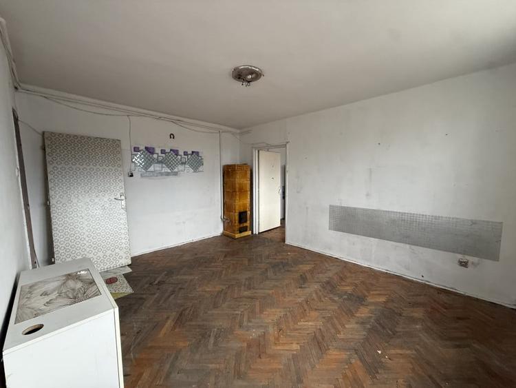 Apartament cu 2 camere la 1 km de Rivus Mall, 46 mp, etaj 2 din 3, parcare - 2