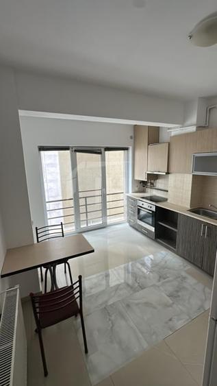 Apartament 2 camere, decomandat, intermediar, parcare, Andrei Muresanu - 1