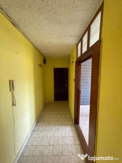 Apartament de 2 camere decomandat, 54 mp, etaj 4, zona Cated - 1