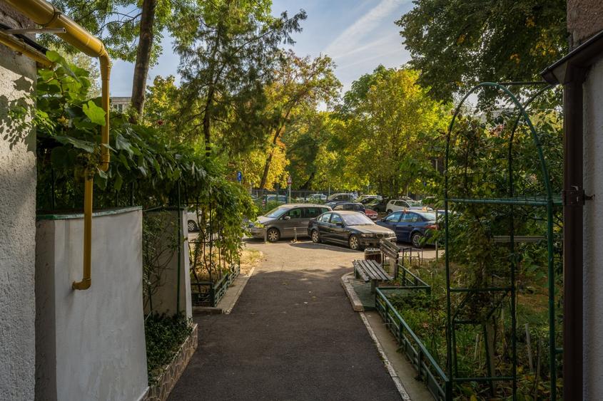 Apartament cu 2 camere semidecomandat, mobilat în Drumul Taberei