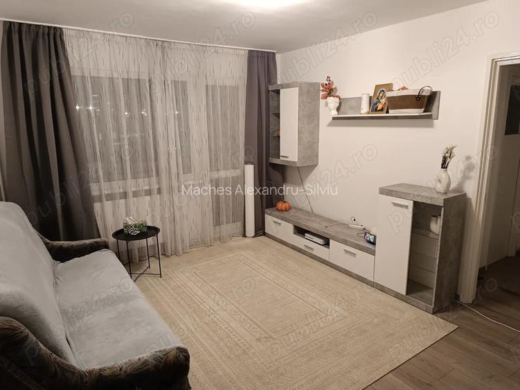 Inchiriez apartament cu 2 camere