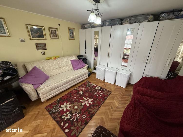 Casa corp C1 84mp + casa corp C2 51mp+garaj+ gradina si teren 889mp - 1