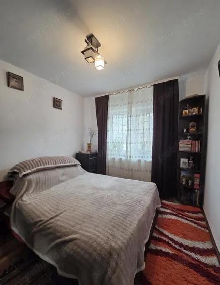 Apartament 3 camere Poarta 6 - 7