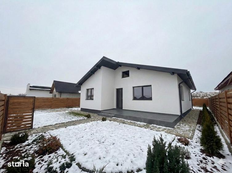 Casa cu 4 Camere - Lumina | TEREN 300MP - 1