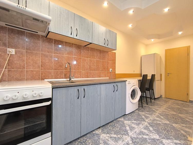 Apartament cu o camera | langa hotel arizona | parcare privata - 1