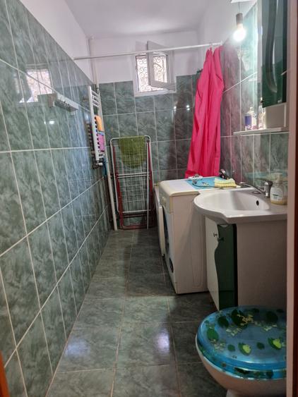 Dr. Tamerei- zona Complex Frigocom, parter inalt in bloc mixt de 4 etaje - 4