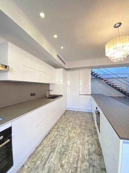 Penthouse Nordului - Complex Persepolis 443 mp utili - 5