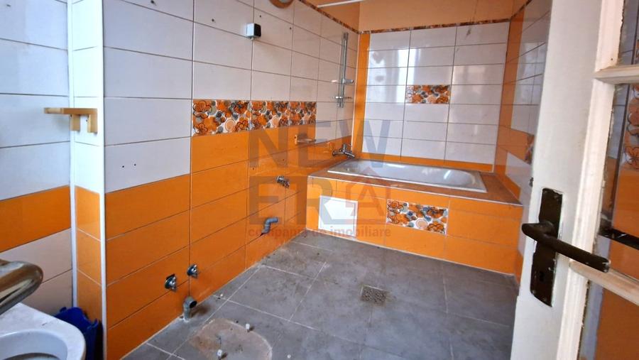 Vila cu curte de vanzare ULTRACENTRAL - 386 mp, 114 mp curte libera - 13