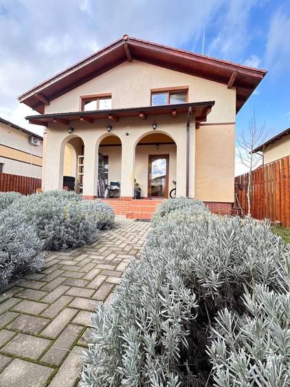 Casă modernă de vânzare în Cristian, Brașov - 3