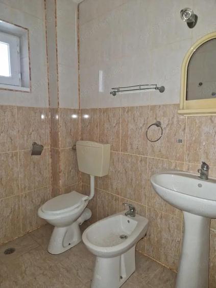 Casa spa?ioasa in comuna Recea, intr-o zona lini?tita ?i bine pozi?ionata - 7