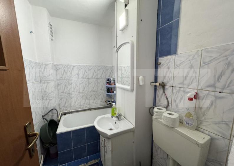 Apartament cu 3 camere, 45 mp, zona 23 August - 6