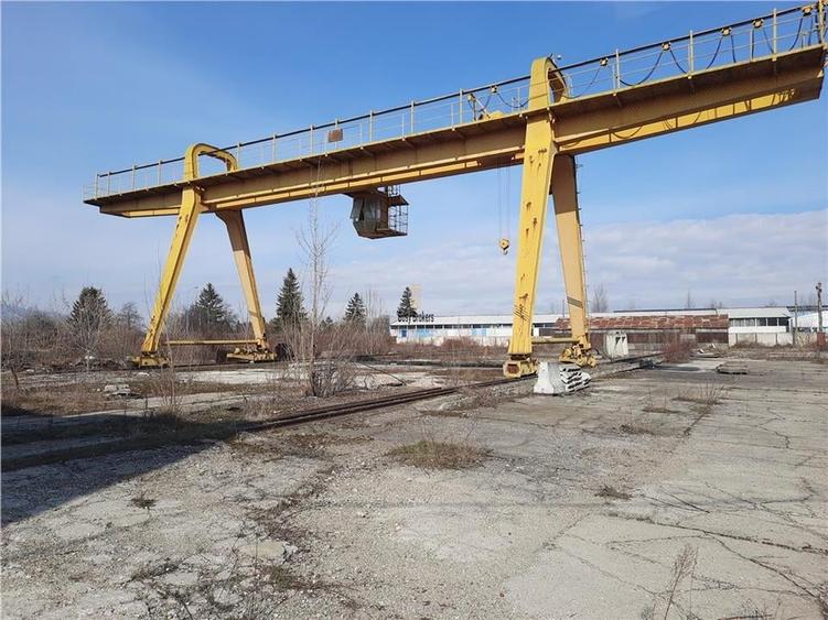 Spatiu Industrial - 2700 mp - Productie - Depozitare - Distributie - 18