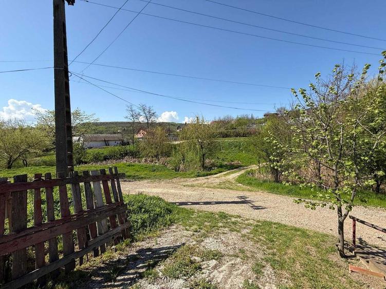 Casa la rosu + teren de 1450 mp in Rediu, Iasi - 4