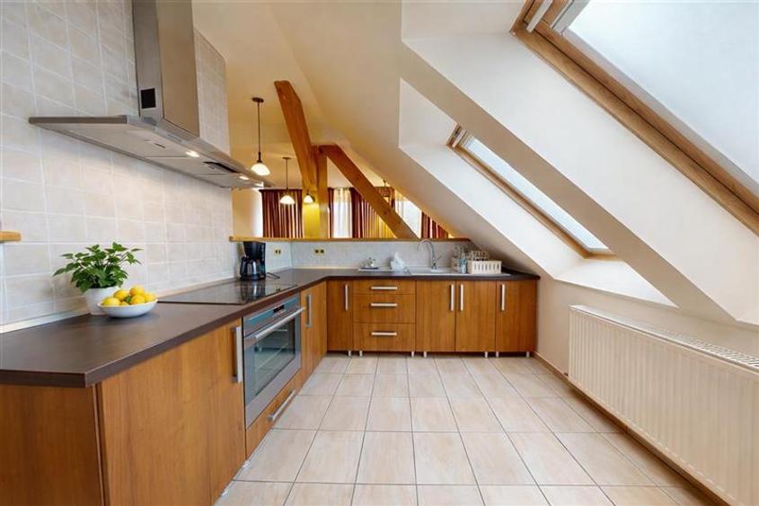 Volum arhitectural remarcabil:Sediu firma, Clinica,Investitie,Rezidenta,Centru C - 13