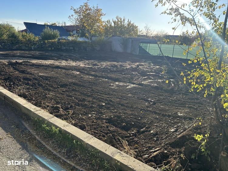 Proprietar vand teren intravilan, proiect autorizat pentru ac - 1