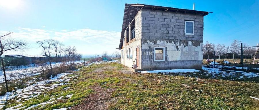 Proprietate situata in com.Girov