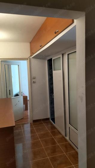 Apartament 2 camere Rm Valcea Zona Nord - 1