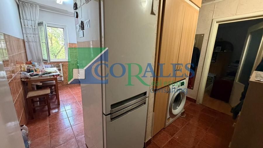 AEM-Conti. Et. 2. Decomandat, model mare. Balcon.  Bloc Izolat. 5 ap pe nivel. - 2