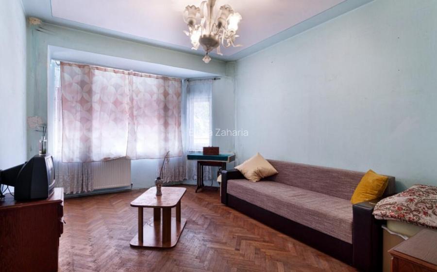 Ultracentral apartament 4 camere circular, 50 m de plaja Nev
