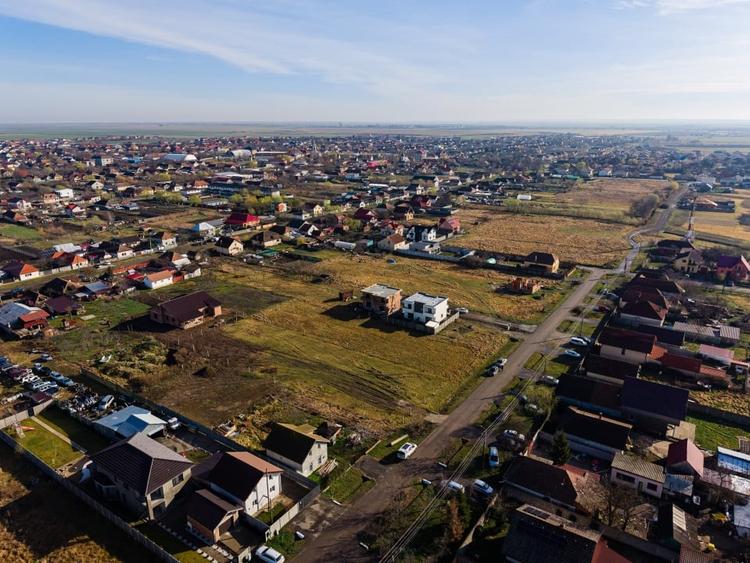 Teren 1028 mp Sanandrei, strada asfaltata – Comision 0% - 13