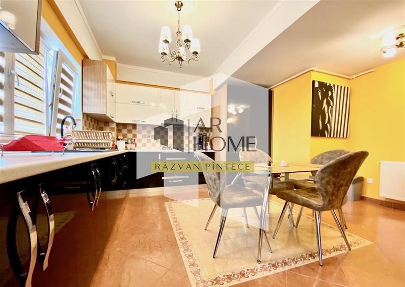 Apartament 3 camere, decomandat, 100 mp, zona Republicii, Pl - 11