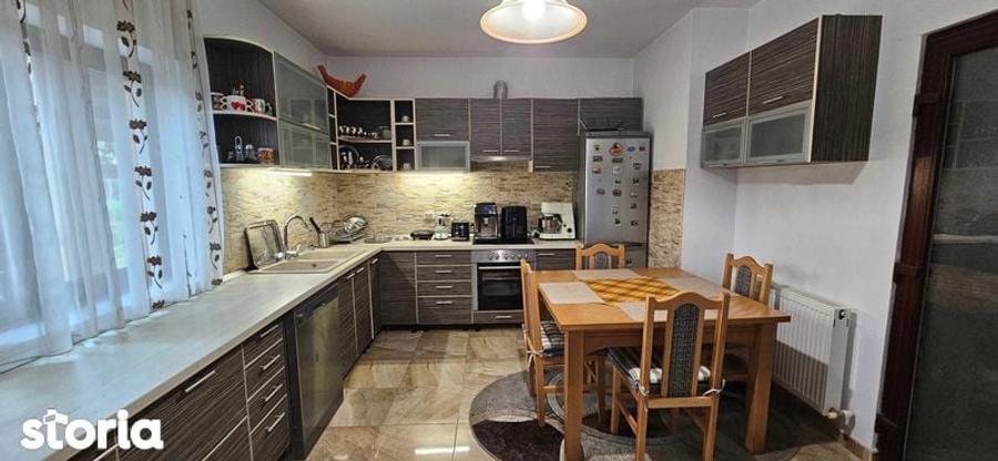 Casa de vanzare cu gradina. - 5