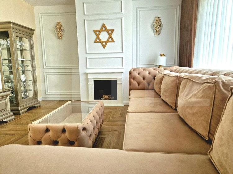 Casa de vanzare, cu 4 camere, 168 mp+teren 1000 mp, Oradea - 2