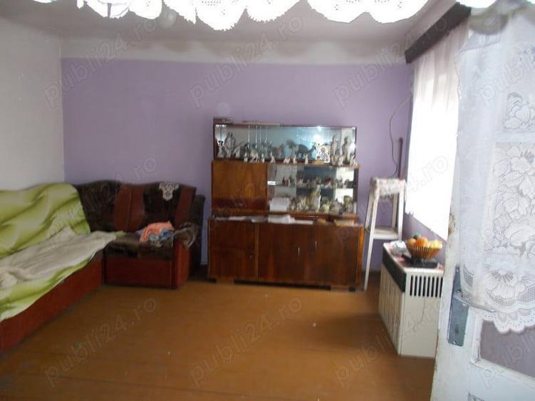 Casa, Timisoara, zona Aleea Ghirodei, de la Aleea Ghirodei inspre Canalul Bega 4 camere, 500mp teren - 5