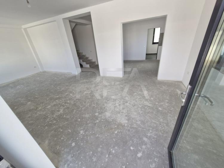 Duplex compus din doua case la 1,3 kilometri de statia de metrou Nicolae Teclu - 2