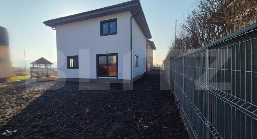 Casa individualacu suprafata de 145 mp utili, teren de 360 mp,situata in Jucu - 7