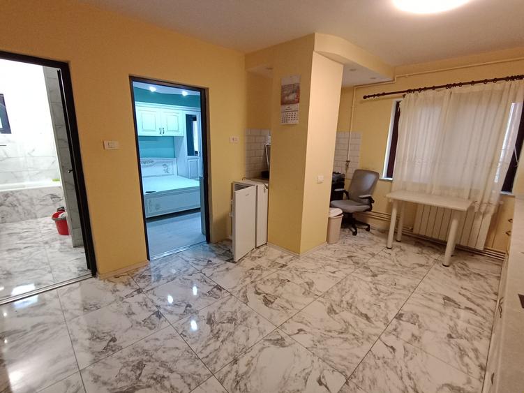 2 camere decomandat Renovat -Far - parter - 1