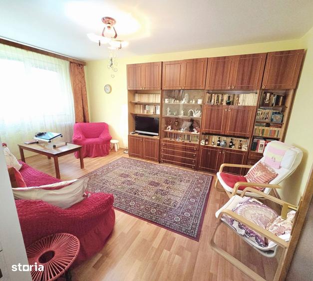 Apartament 3 camere+garaj- zona 1 Mai - 3