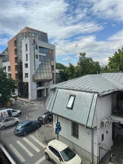 Cladire individuala in zona ultracentrala - birouri sau clinica - 5