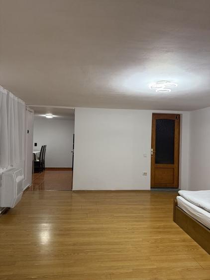 Casă cu 2 camere în Dezmir