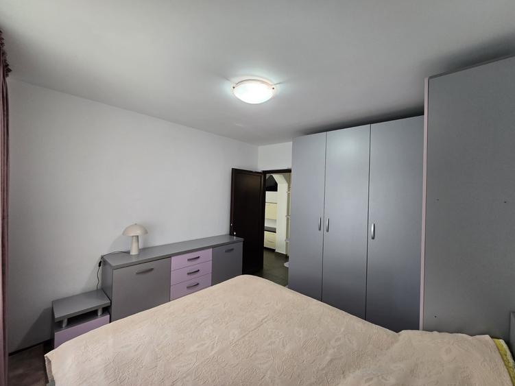 Apartament cu 2 camere semidecomandat în Tomis II