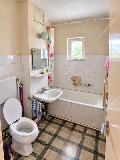 Apartament cu 2 camere decomandat în Mazepa 2